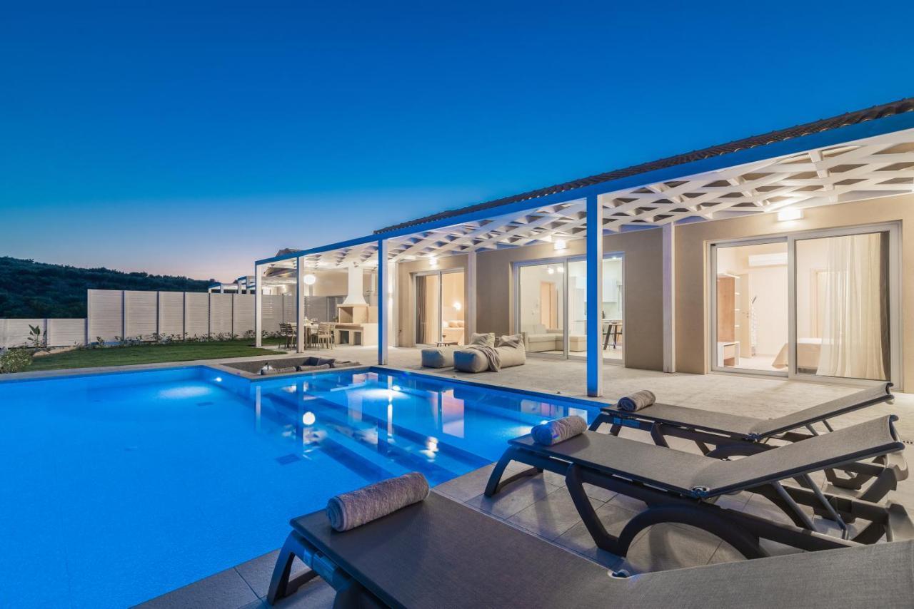 Spartakos Luxury 2 Koukounaria